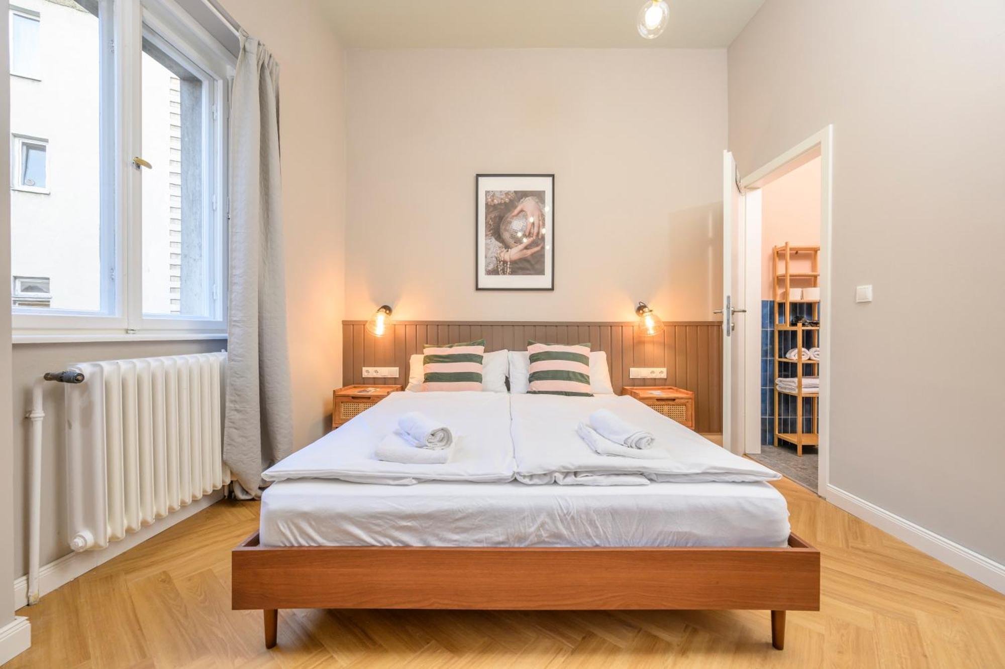 Palais Palffy Suits Wenen Buitenkant foto
