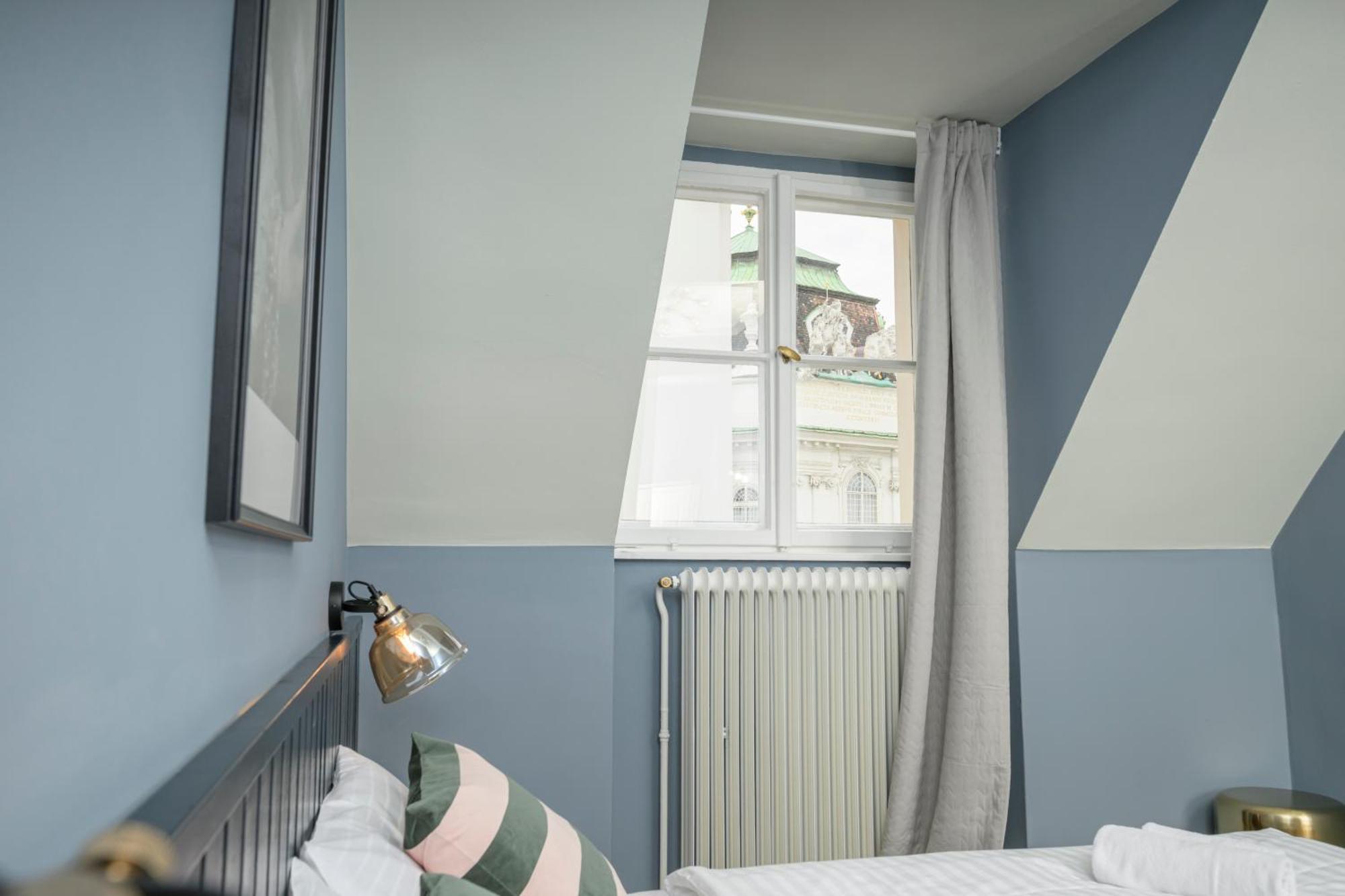 Palais Palffy Suits Wenen Buitenkant foto