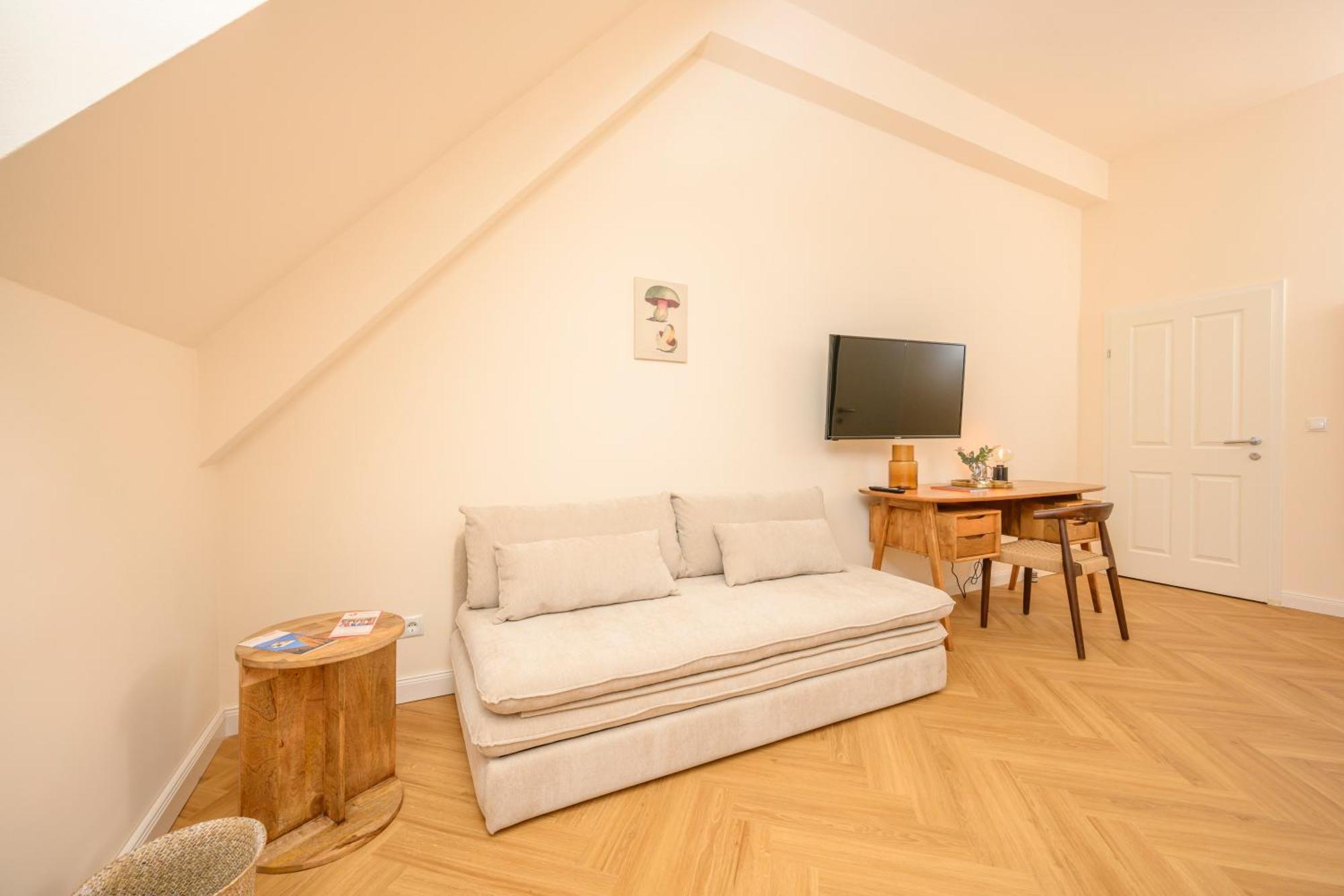 Palais Palffy Suits Wenen Buitenkant foto