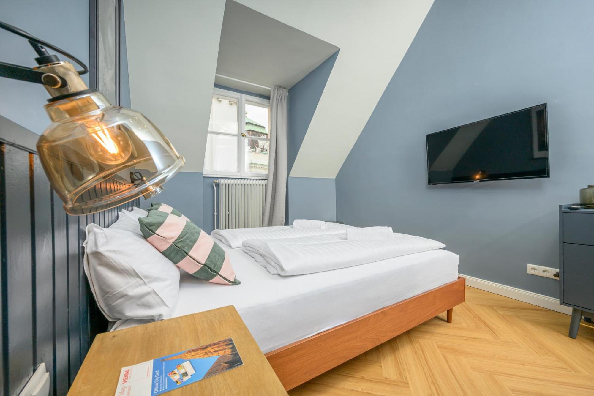 Palais Palffy Suits Wenen Buitenkant foto
