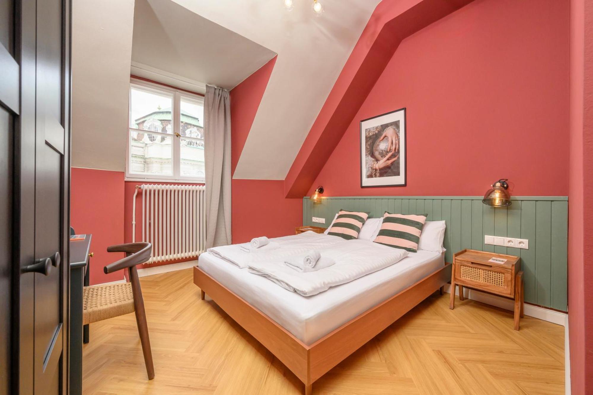Palais Palffy Suits Wenen Buitenkant foto